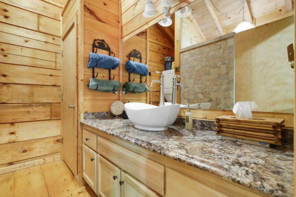 Open Studio Lodge At Little Rock Creek Cherry Log ภายนอก รูปภาพ